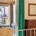 Naxos Nyaraló *